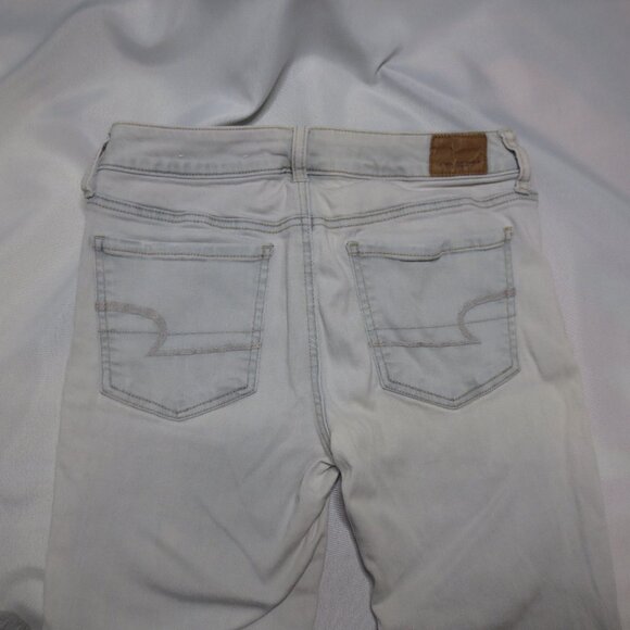 AMERICAN EAGLE womens JEANS light blue SUPER STRETCH X jegging DISTRESSED SIZE 6 - Picture 13 of 15